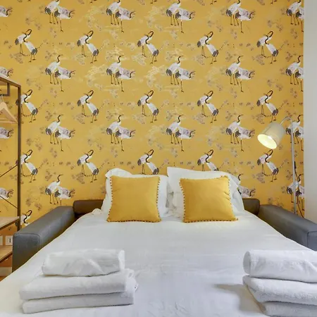 246 Naples Superb In Paris